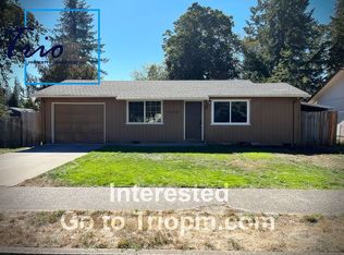 24980 Woodland Ave, Veneta, OR 97487
