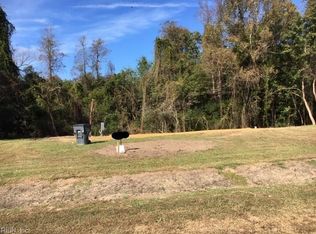 8 Mathews Dr, Windsor, VA 23487