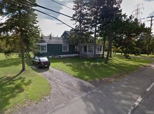 549 Indian Church Rd, Buffalo, NY 14224