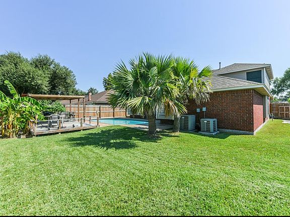 3rd image of 1410 Asbury Ln