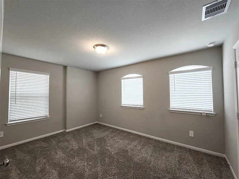 10714 Cliffs View Dr — Photo 26