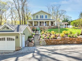 50 Glenna Little Trl, Huntington, NY 11743