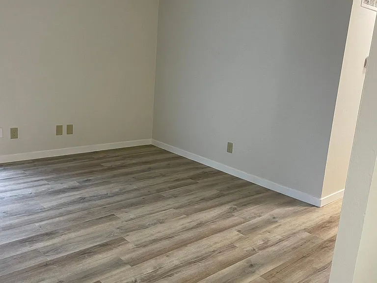124 Blue Ridge Dr #B — Photo 8