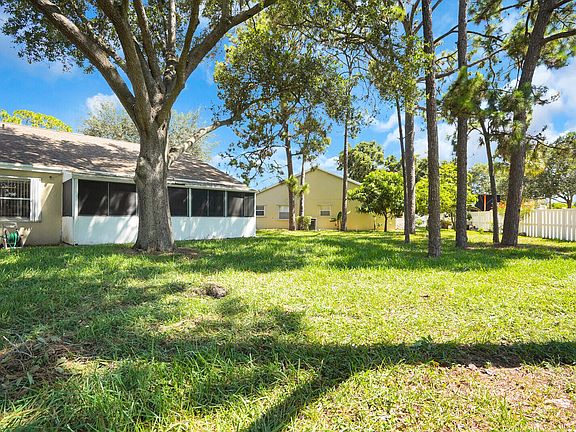 4th image of 3520 Westminster Dr #3520
