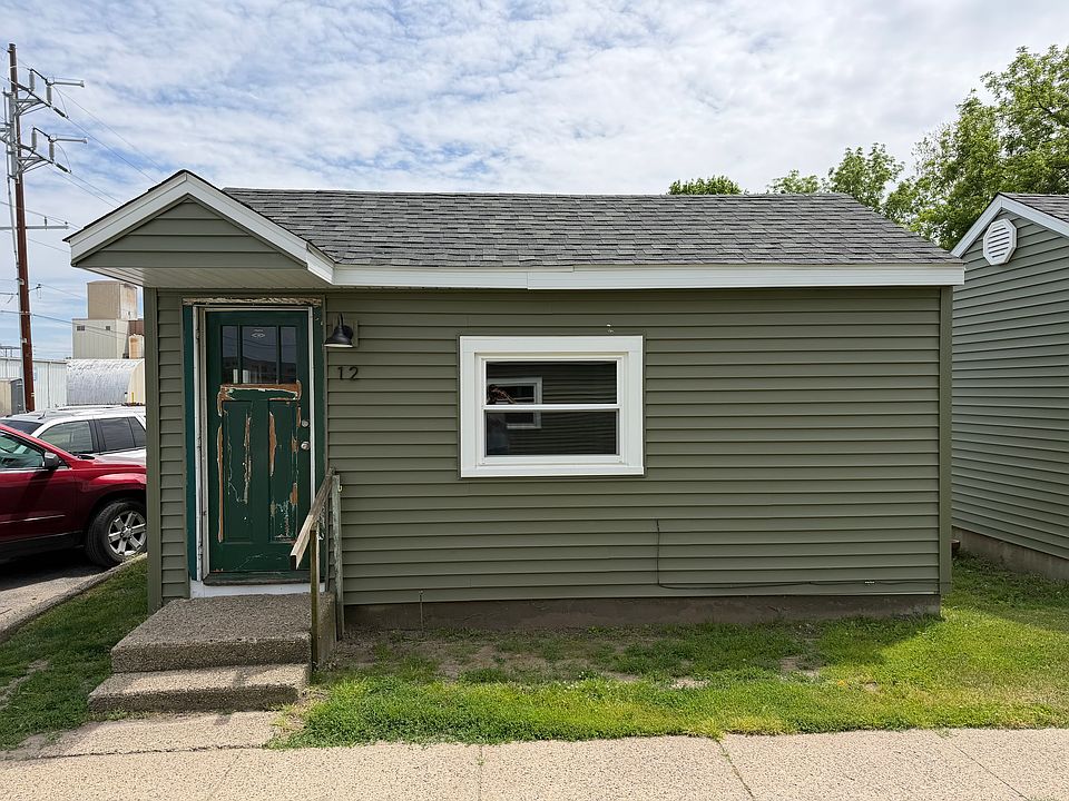 1st image of 1013 S 9th St #12