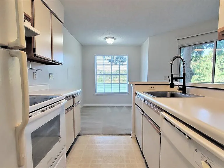 1079 S Hiawassee Rd #1114 — Photo 9