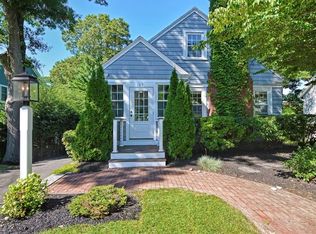 163 Laurel Dr, Needham, MA 02492