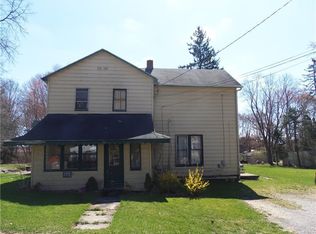 2120 Woodbine Dr, Hermitage, PA