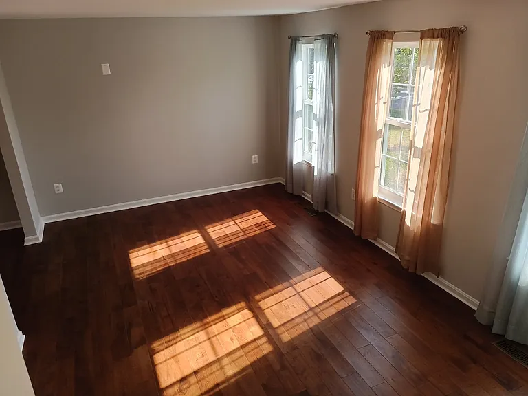 345 Silver Ridge Dr — Photo 6