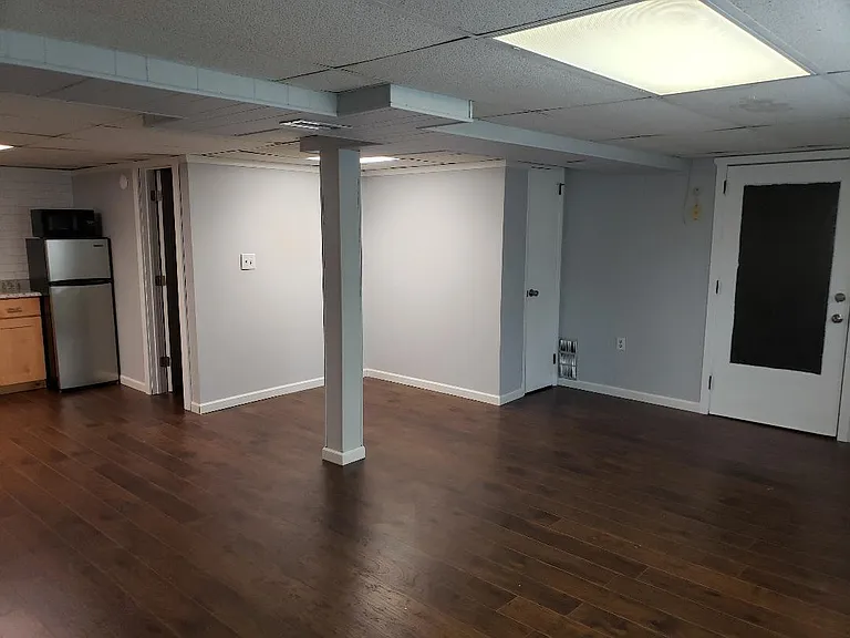 1108 Wood St — Photo 4