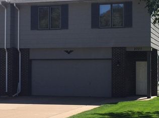 2727 Mississippi St, New Brighton, MN 55112