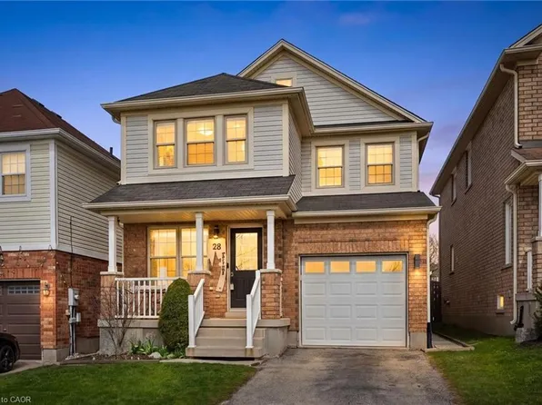 28 Griffiths Ave, Cambridge, ON N1P 1J7