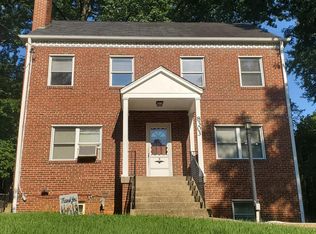8303 Roanoke Ave APT C, Takoma Park, MD 20912