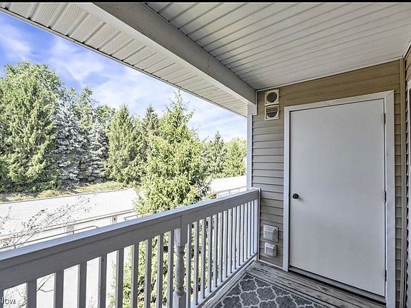 5th image of 28360 Center Ridge Rd APT 226