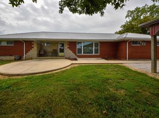 1432 W Pine St, Percy, IL 62272