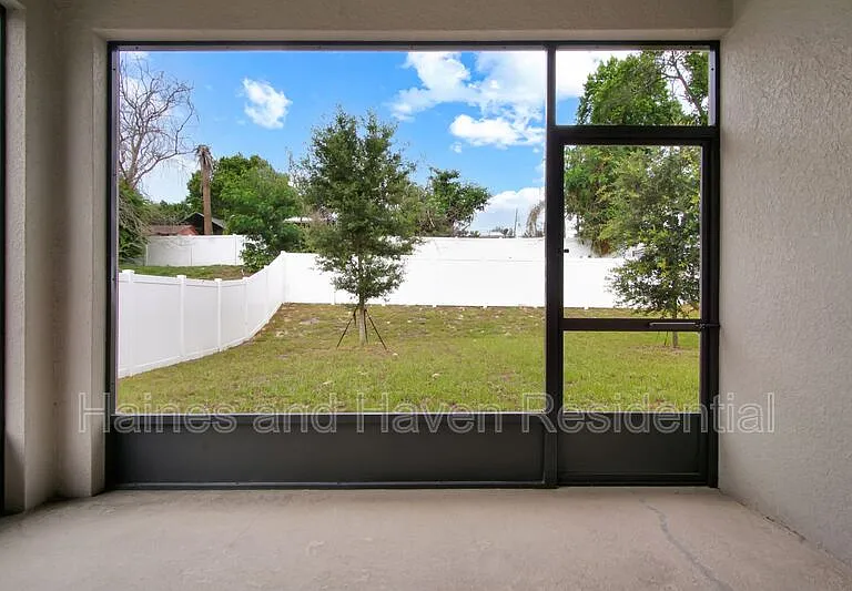 840 Blue Creek Dr — Photo 33