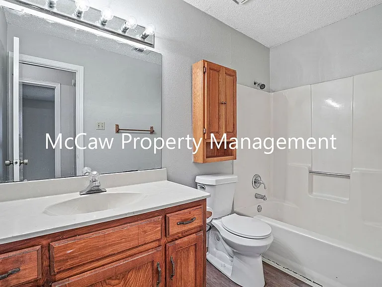 715 Long Ct — Photo 5
