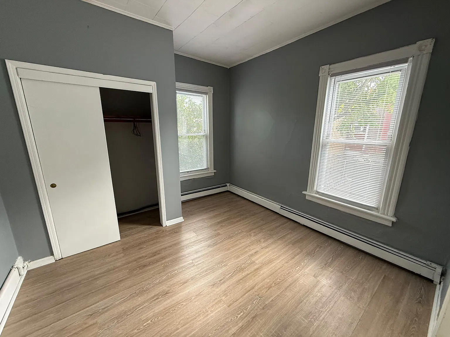 110 Linden Ave — Photo 4