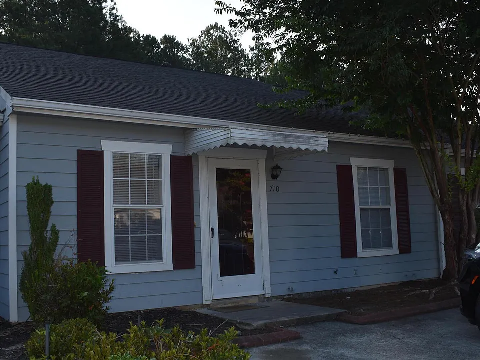 710 Legacy Ct