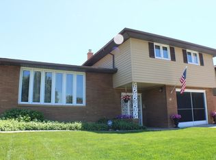 62 Deborah Ln, Cheektowaga, NY