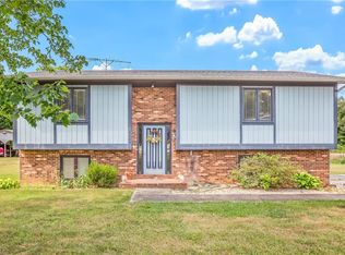 4732 E Old Us Highway 421, Yadkinville, NC 27055