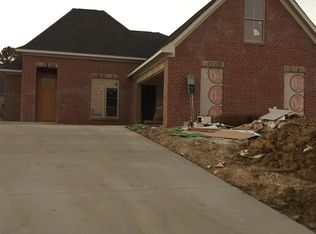 515 Camden Ct, Brandon, MS 39047