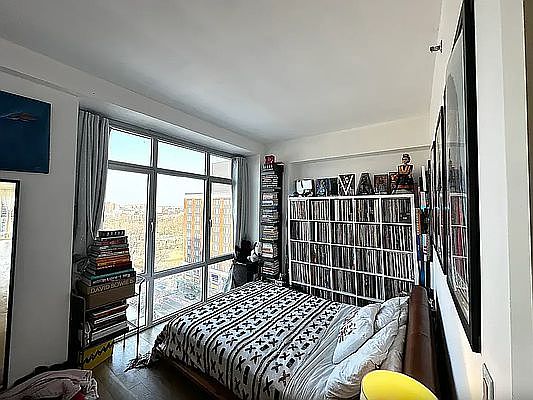5th image of 344 E 110th St #12C