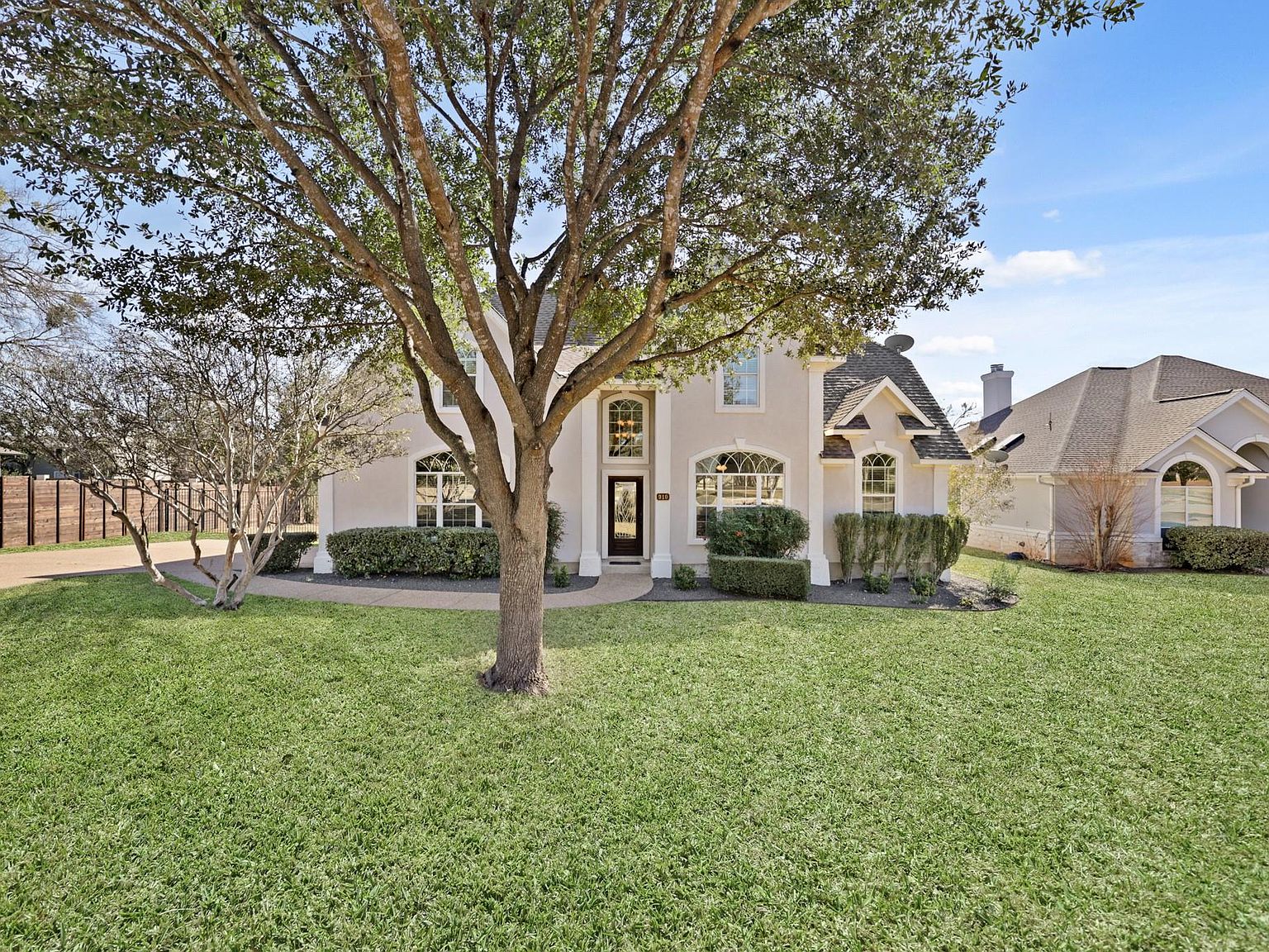 910 Vanguard St, Lakeway, TX 78734 | MLS #4670562 | Zillow