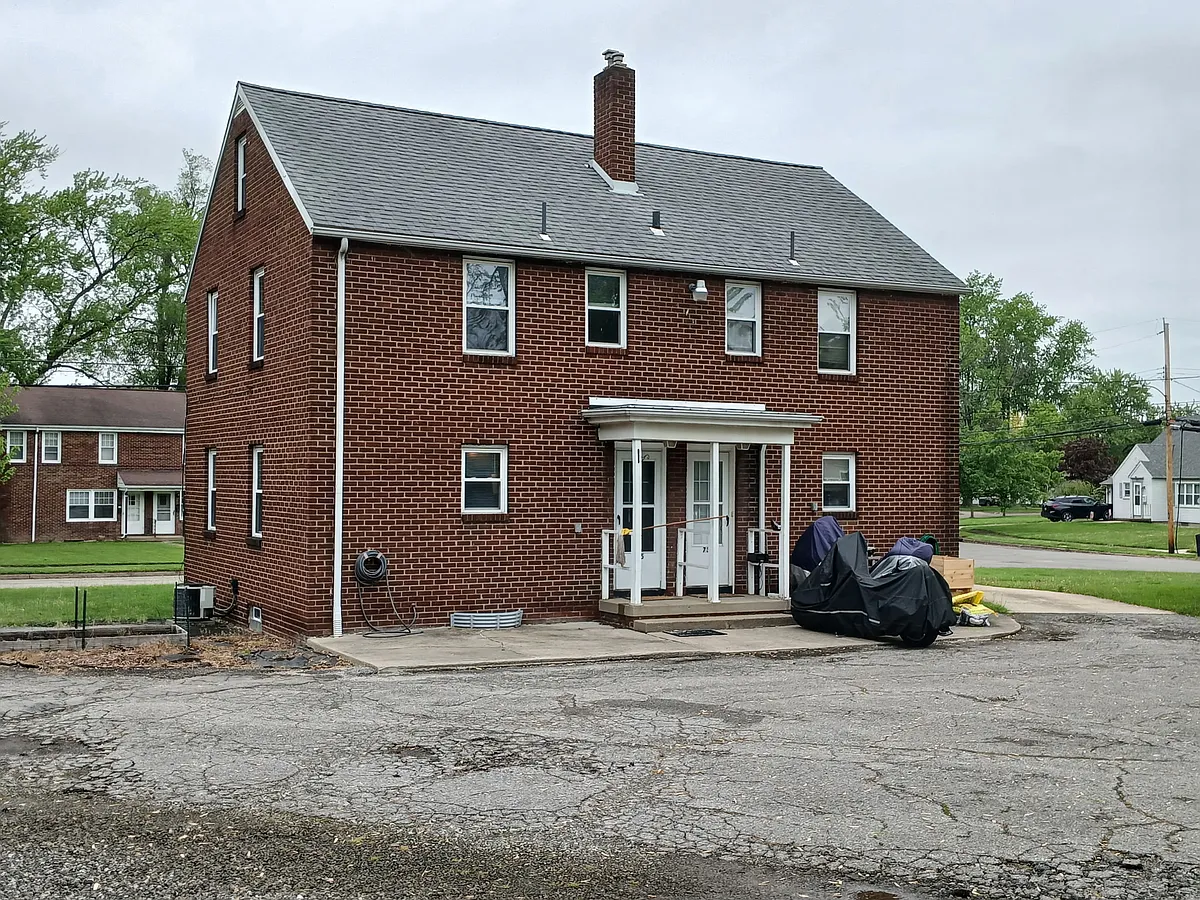 Building Photo - 735 West St