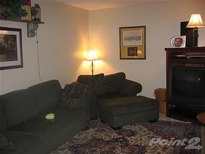 3rd image of 125 Rainbow Dr
