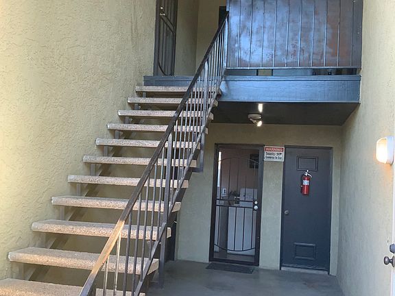 2nd image of 837 S Gordon St APT C