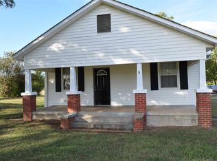 220 Island Creek Rd, Cowpens, SC 29330