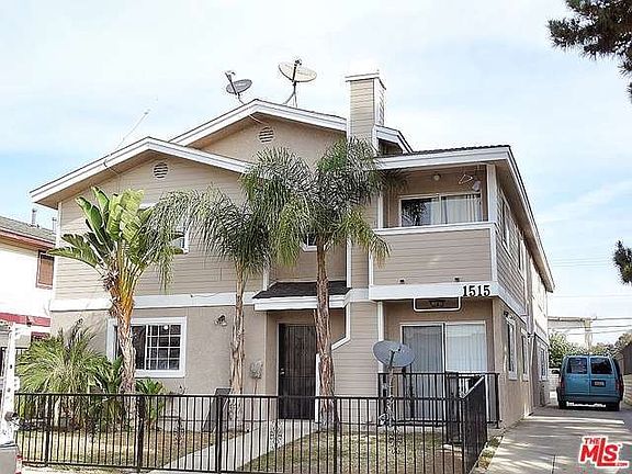 3rd image of 1515 W 206th St APT 4