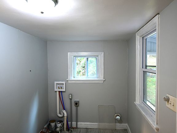 Main Floor Laundry and Mud Room