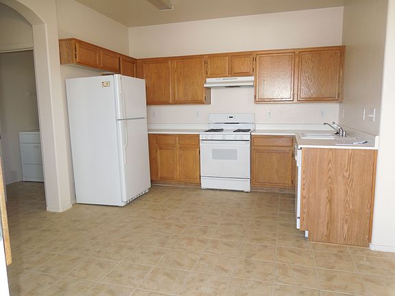 3rd image of 4932 Droubay Dr