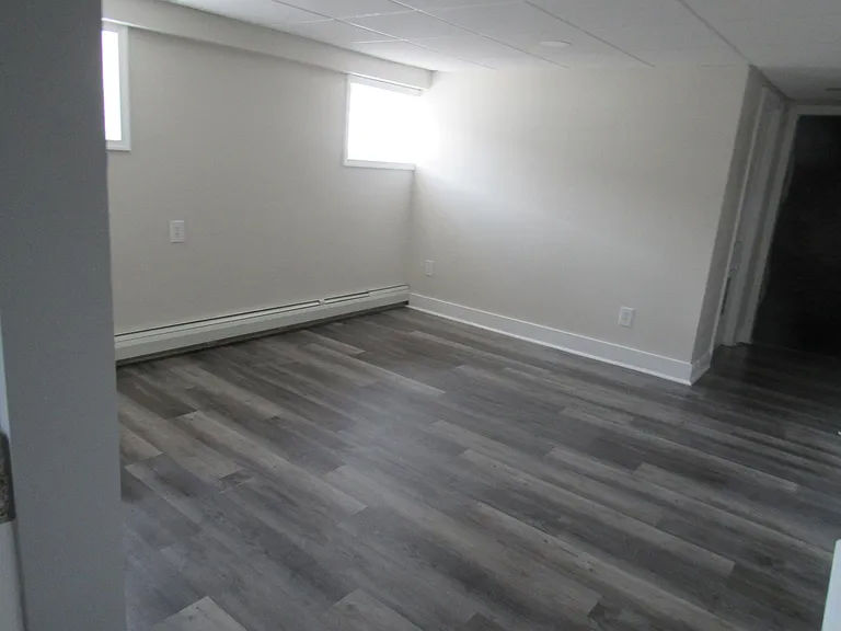 442 Folcroft St #A — Photo 9