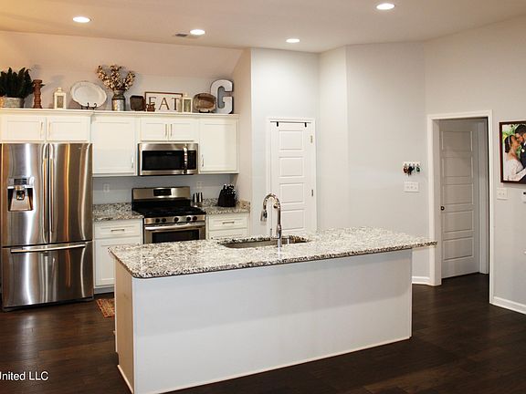 5th image of 2609 Dawnwood Cir S