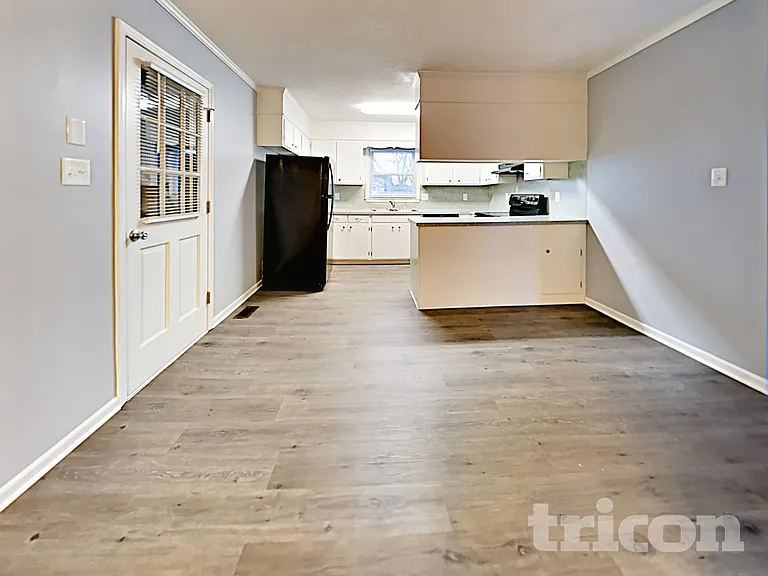 605 Colorado Ct — Photo 10