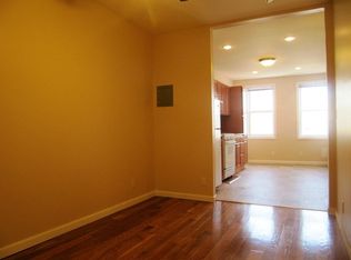 159 Withers St APT 3R, Brooklyn, NY 11211