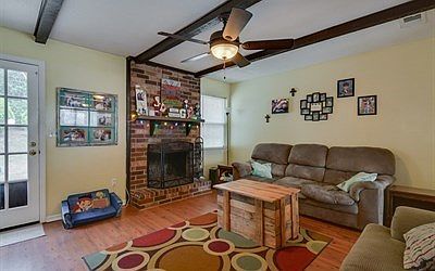 2nd image of 3037 Silverwood Dr