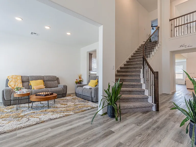 2332 Giona Pl — Photo 6