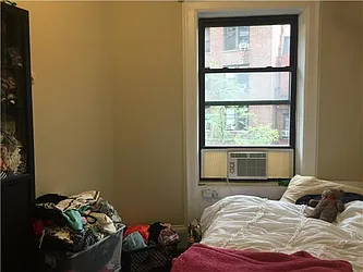 Rented by R New York