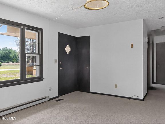 3rd image of 3772 Tom Sessions Road