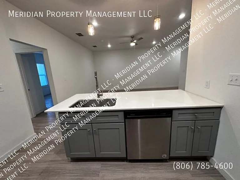 1215 N Evanston Ave — Photo 22