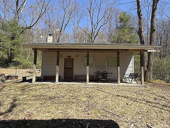 3rd image of 1922 Ames Rd
