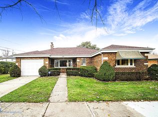 5100 Mulford St, Skokie, IL 60077
