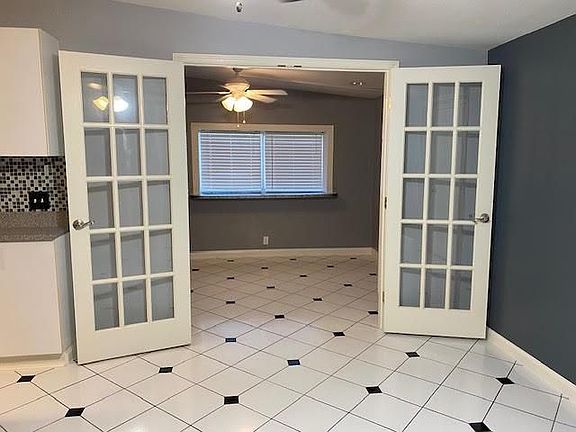 5th image of 7648 Broadview Dr APT 101
