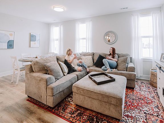Spacious living room