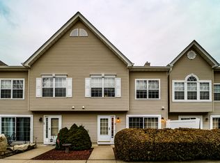 37 Dover Ct, Tinton Falls, NJ 07712