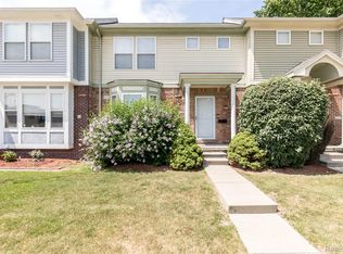 2723 Grayson St, Ferndale, MI 48220